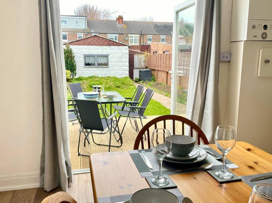 Portsmouth 3 Bedroom Getaway, Sleeps 6 Exterior foto