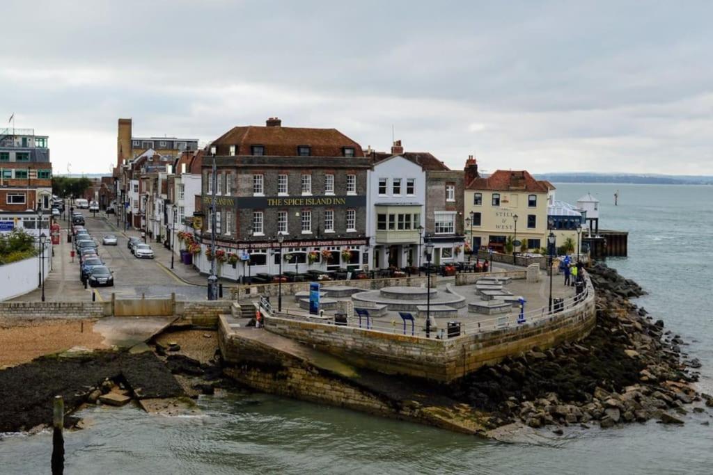 Portsmouth 3 Bedroom Getaway, Sleeps 6 Exterior foto